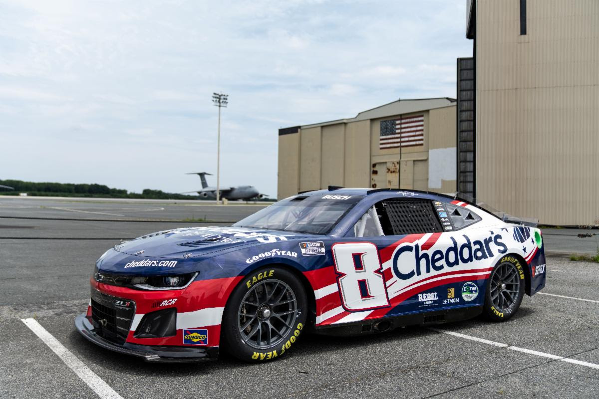 Richard Childress Racing and Cheddar’s Scratch Kitchen Team Up to Honor Military