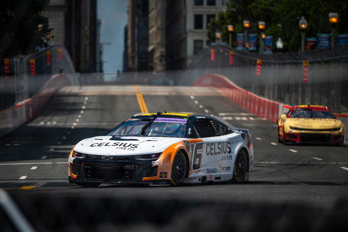 Allmendinger Earns Sixth Place Finish in the Windy City