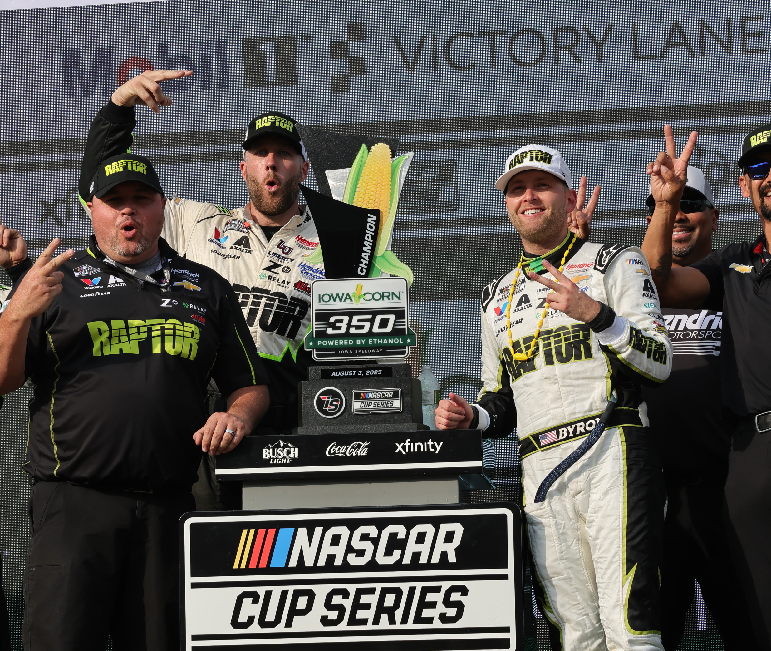 Byron goes the distance for Cup Series win at Iowa