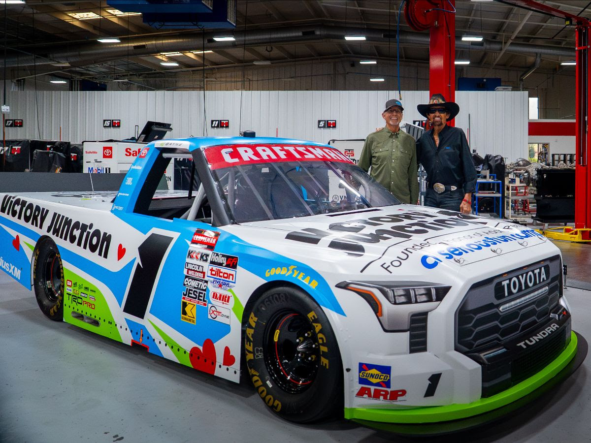 TREVOR BAYNE RETURNS TO NASCAR AT DARLINGTON, FEATURING VICTORY JUNCTION THROUGH ADVENTHEALTH PARTNERSHIP