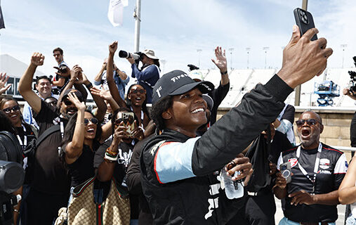 Rowe Charges From Deep in Pack To Win at Nashville