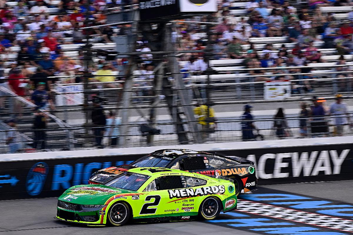 Ford Teams Continue Push for Playoffs This Weekend in Richmond