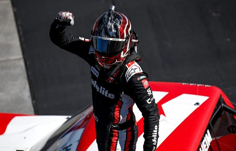 Heim dominates the Craftsman Truck Series EJP 175 at New Hampshire