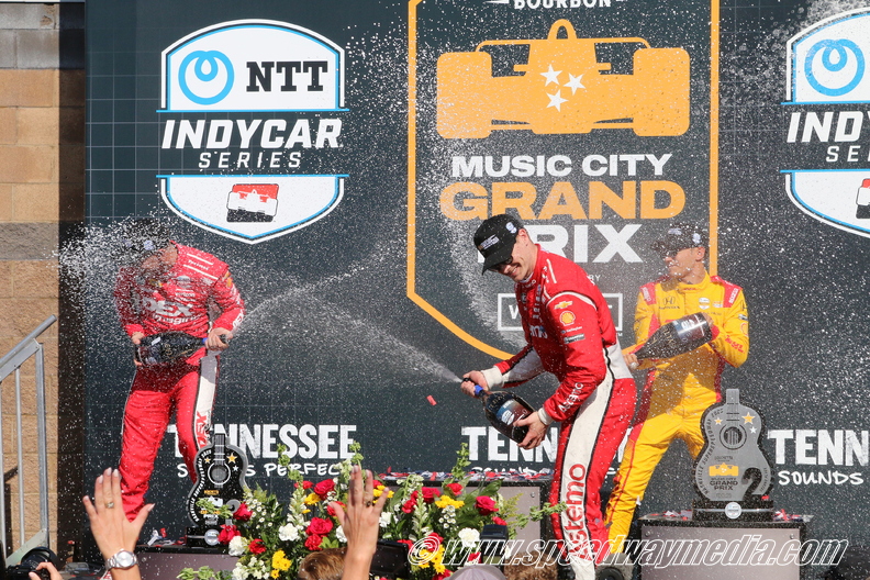 Scott McLaughlin out-duels Kyffin Simpson for third at Nashville