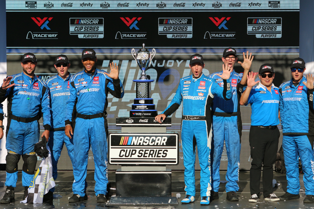 Hamlin wins the NASCAR Cup Series Enjoy Illinois 300 at WWTR