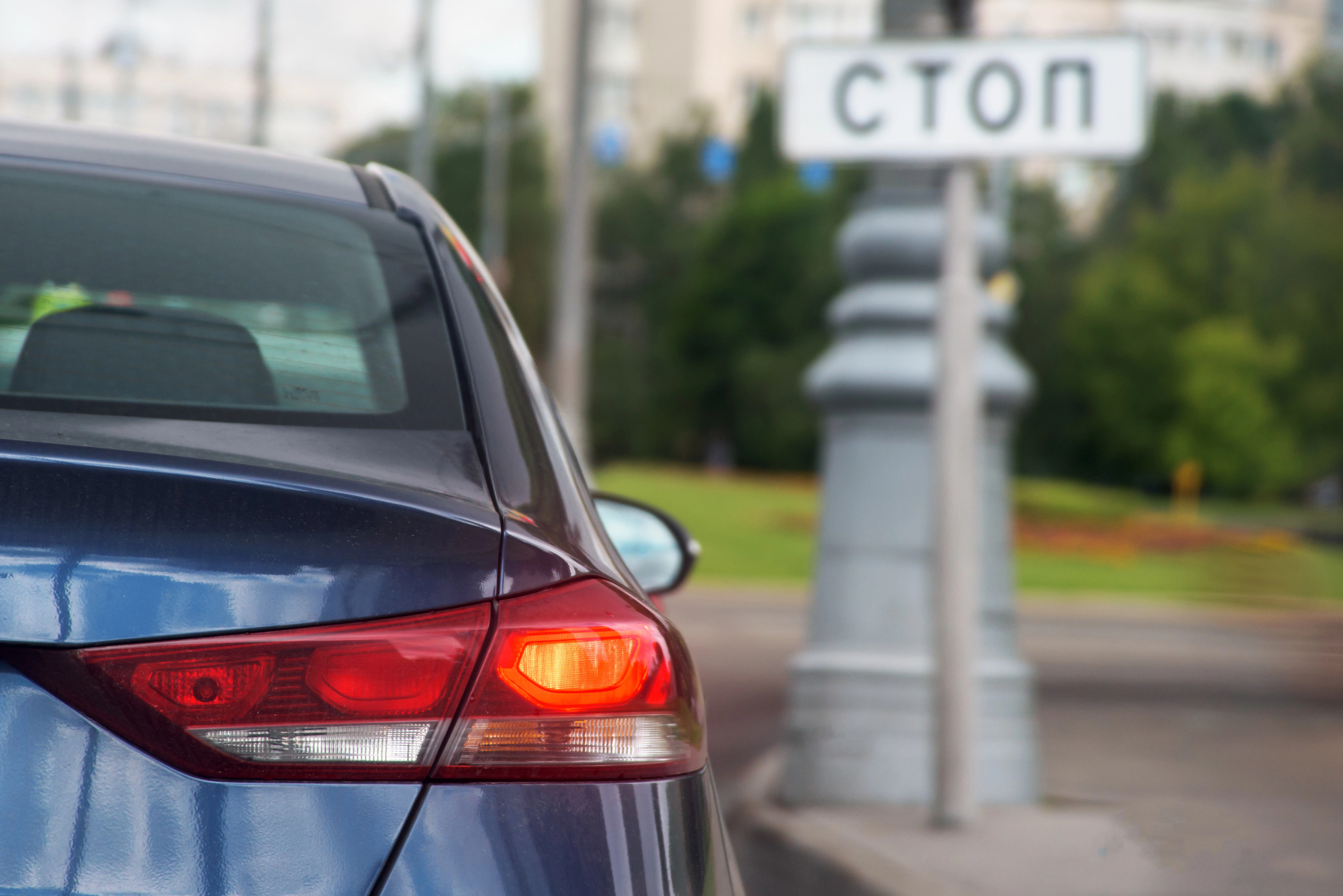 Lights and Signals: Keeping your Vehicle Visible to Avoid Accidents