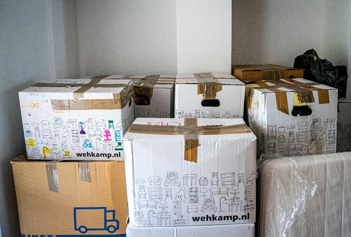 Why Hiring a Moving Company is Essential in Canada or Abroad