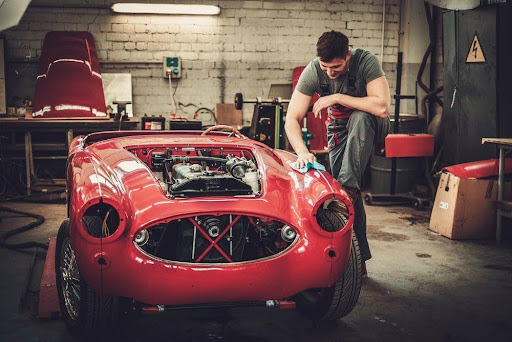 They Took Everything Wrong With Classic Cars – and Built the One That Got It Right