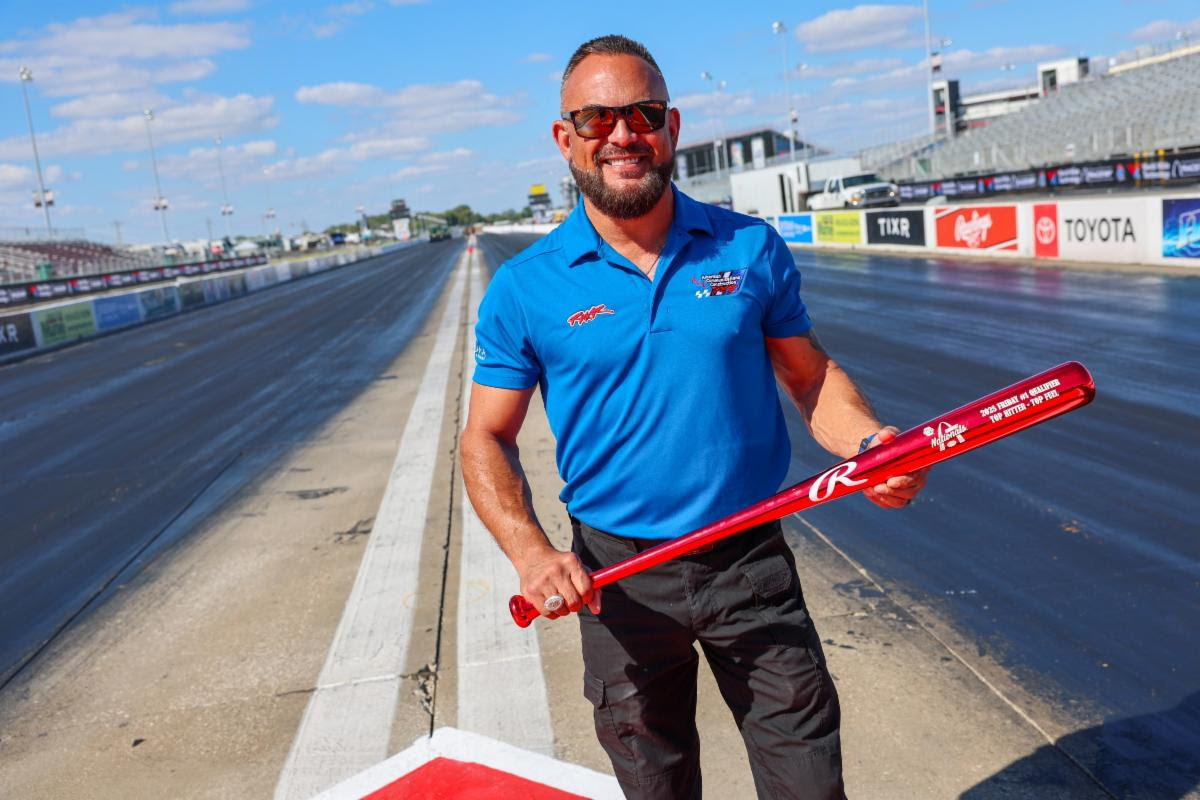 TOP HITTER BAT ADDS TO FRIDAY NIGHT EXCITEMENT AT NAPA AUTO PARTS NHRA MIDWEST NATIONALS
