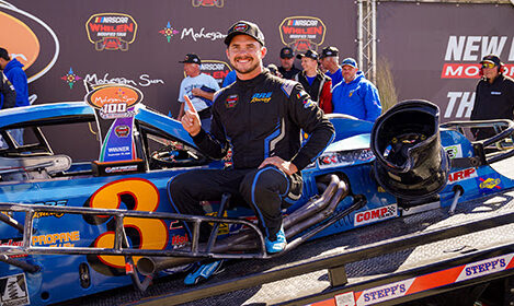 Rypkema Wins the Mohegan Sun 100 NASCAR Whelen Modified Tour Race on a Thrilling Last-Lap Pass