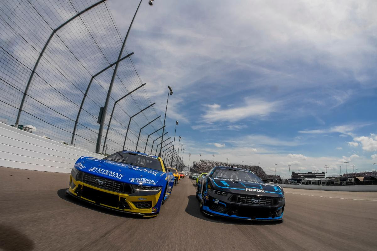 Ford Going for Third Cup Win in Four Gateway Starts This Weekend