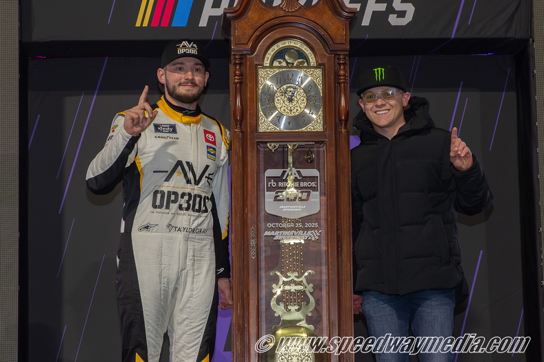 Taylor Gray earns first Xfinity career victory at Martinsville; Championship 4 field set