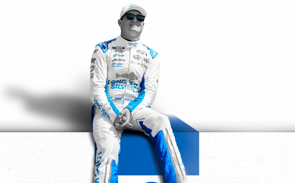 Front Row Motorsports Extends Zane Smith in Multi-Year Agreement