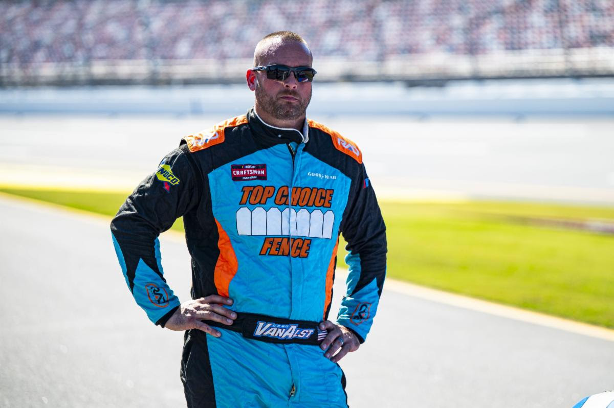 Prescott Tire Pros & Automotive Service Returns with Greg Van Alst for CRAFTSMAN Truck Series Season Finale at Phoenix