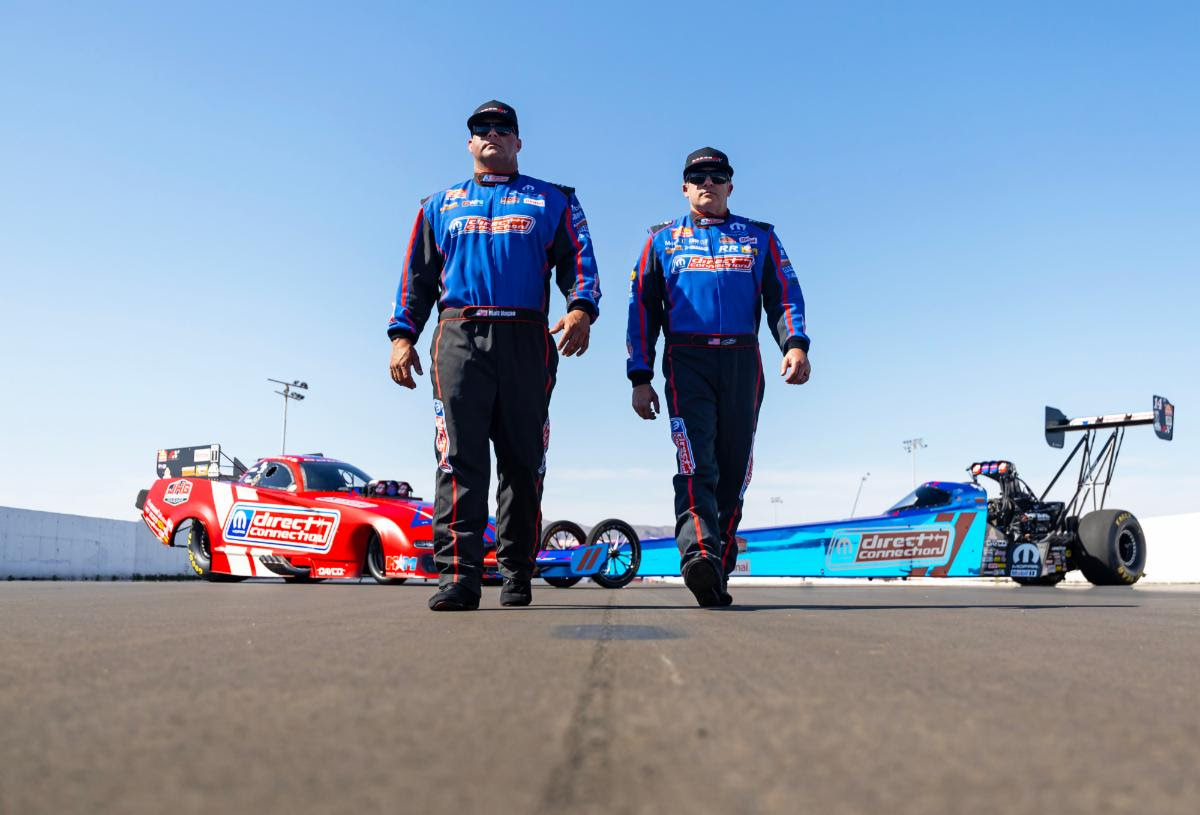 Tony Stewart & Matt Hagan – Pomona Advance for the In-N-Out Burger NHRA Finals