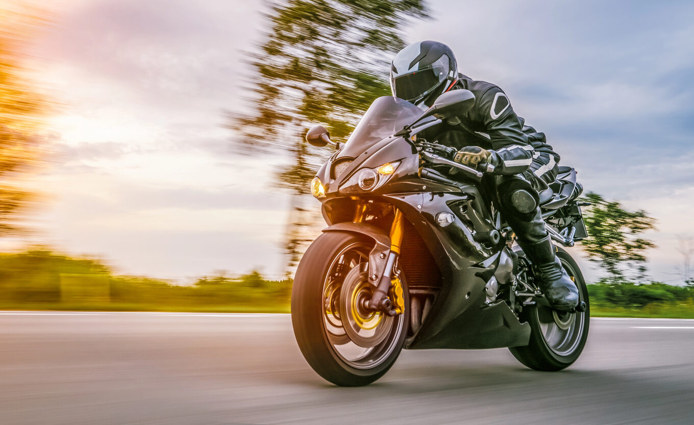 Bluetooth Helmets: What Motorcycle Dealers Really Think