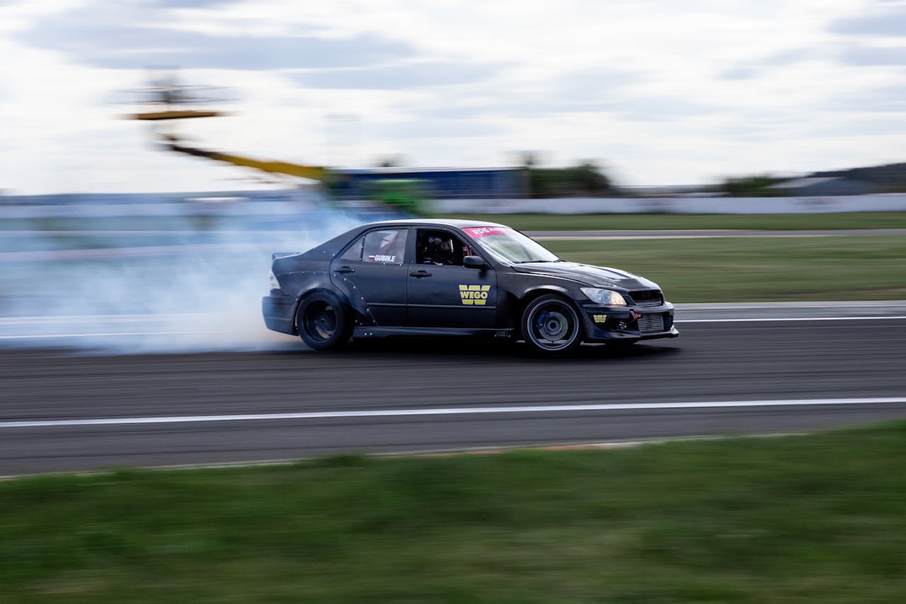 How to Choose a Lawyer After a Racing Accident