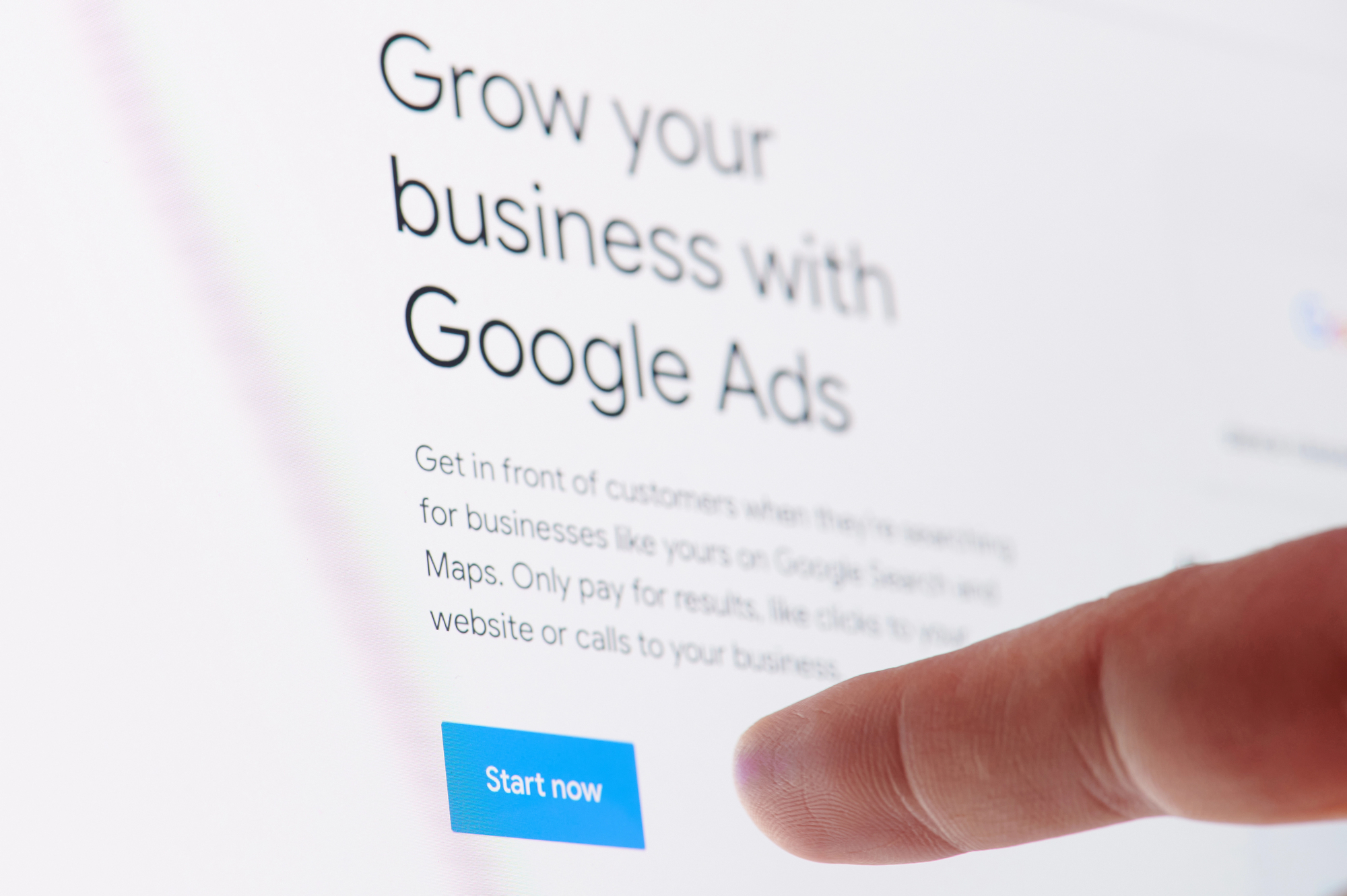 The 2026 Google Ads Specialist: Why Human Strategy Still Beats the Algorithm