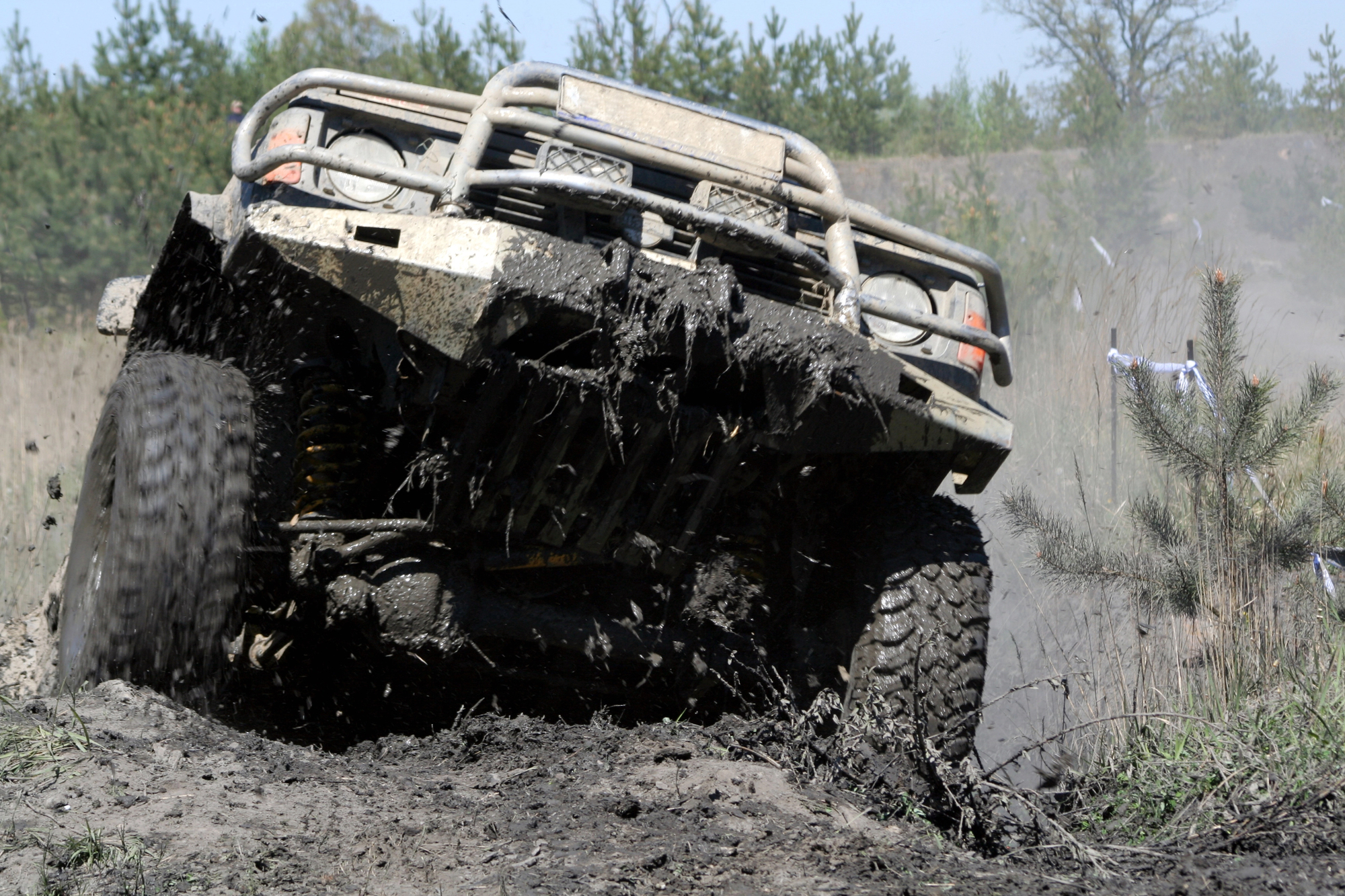 Suspension Lift Kits vs. Race Shocks: What Actually Matters Off-Road?