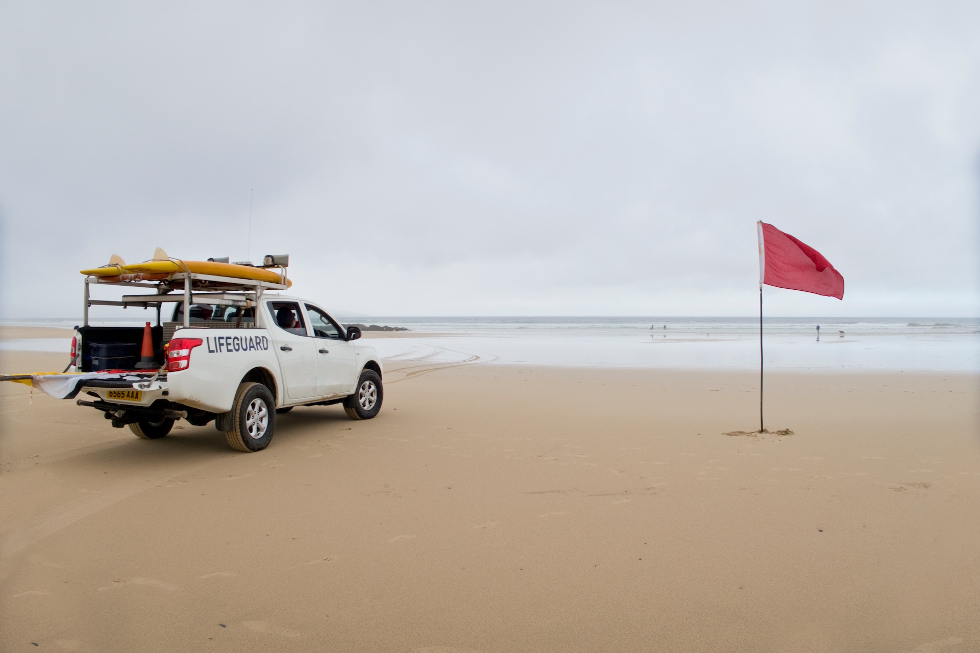 Essential 4×4 Touring Accessories to Pair With Fridge Slide