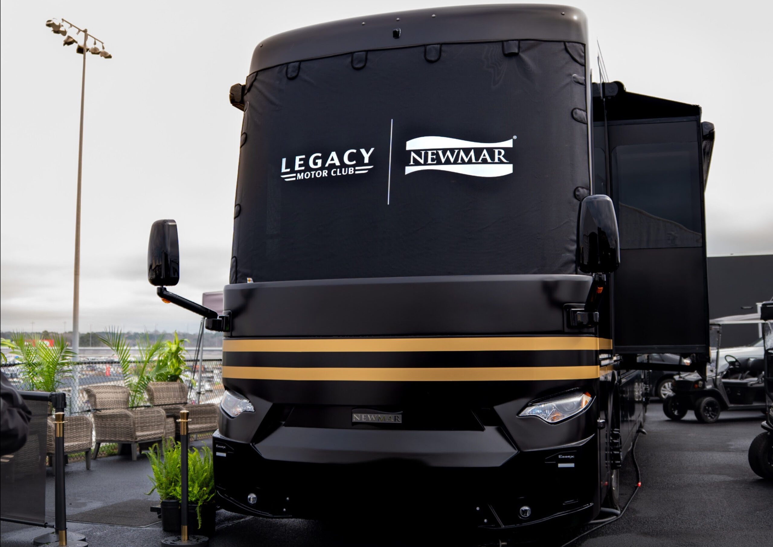 LEGACY MOTOR CLUB Renews Partnership with Newmar for 2026 Season