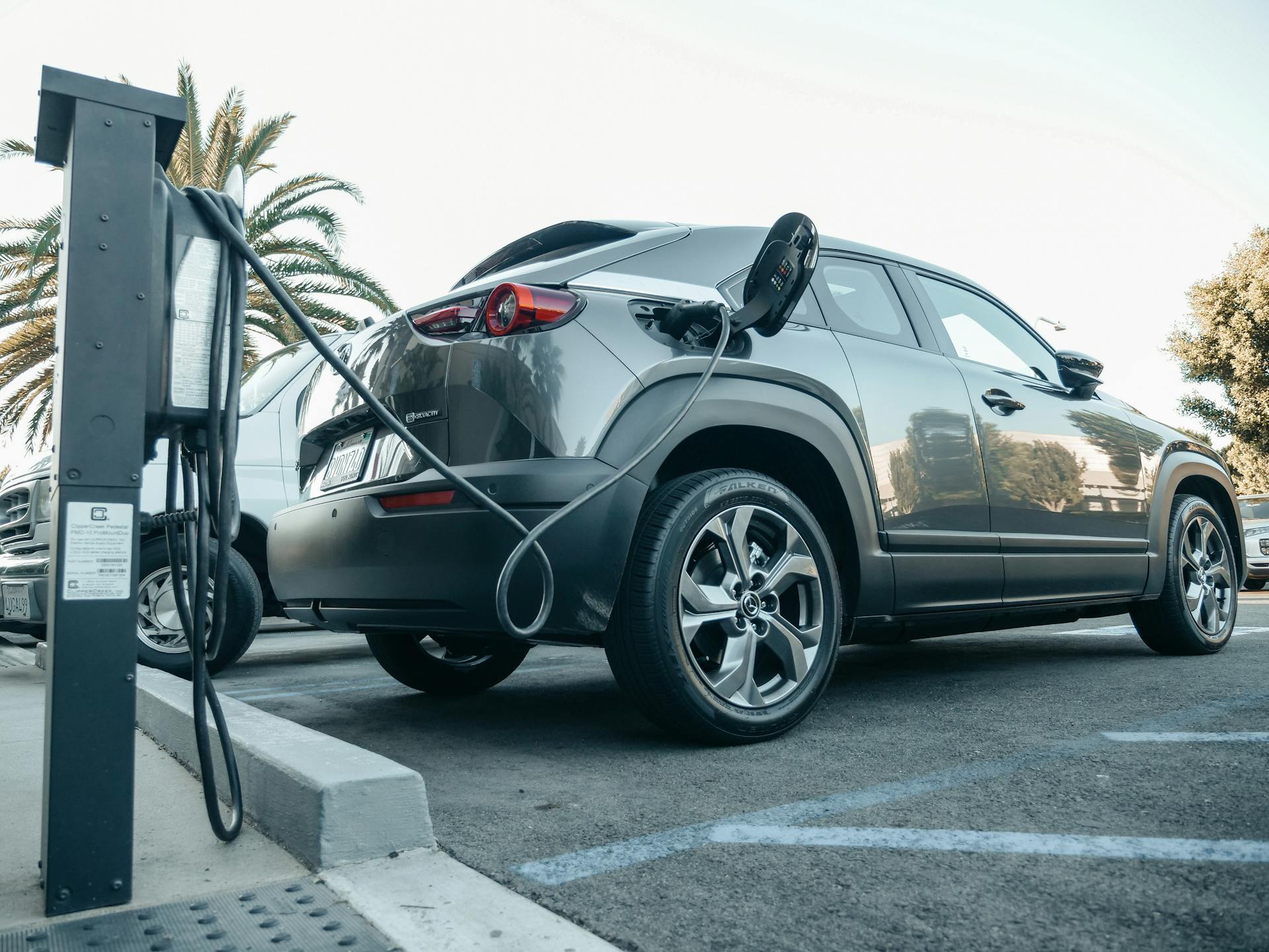 What Happens to an Electric Vehicle After a Crash? A Complete Repair Breakdown