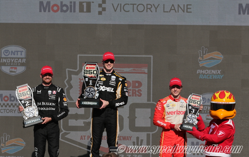 Josef Newgarden capitalizes late for thrilling IndyCar victory at Phoenix Josef Newgarden capitalizes late for thrilling IndyCar victory at Phoenix