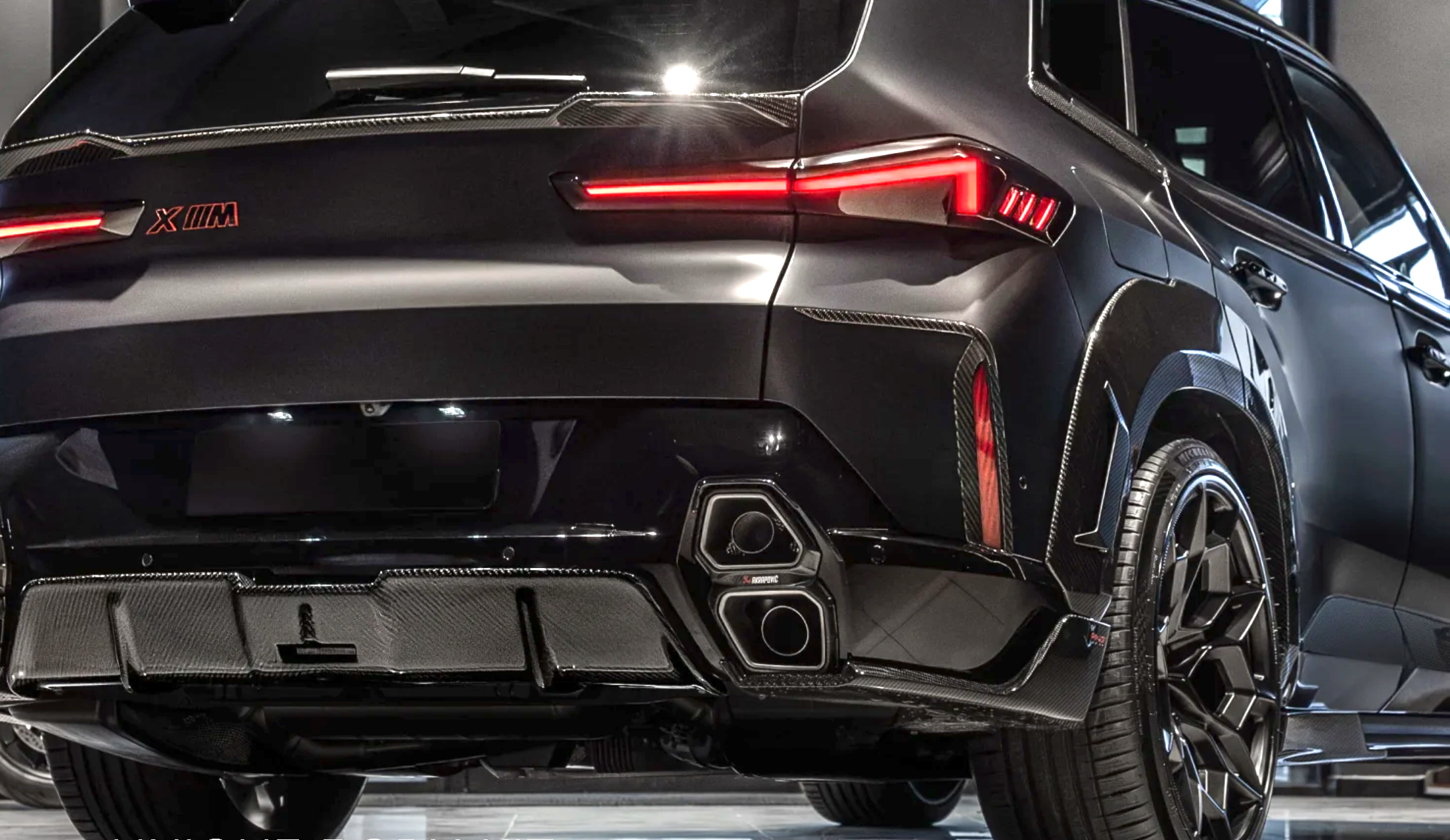 An absolute transformation with body kits for BMW XM An absolute transformation with body kits for BMW XM