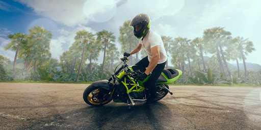 The Difference Between Track Racing Risks and Everyday Road Dangers in Florida The Difference Between Track Racing Risks and Everyday Road Dangers in Florida