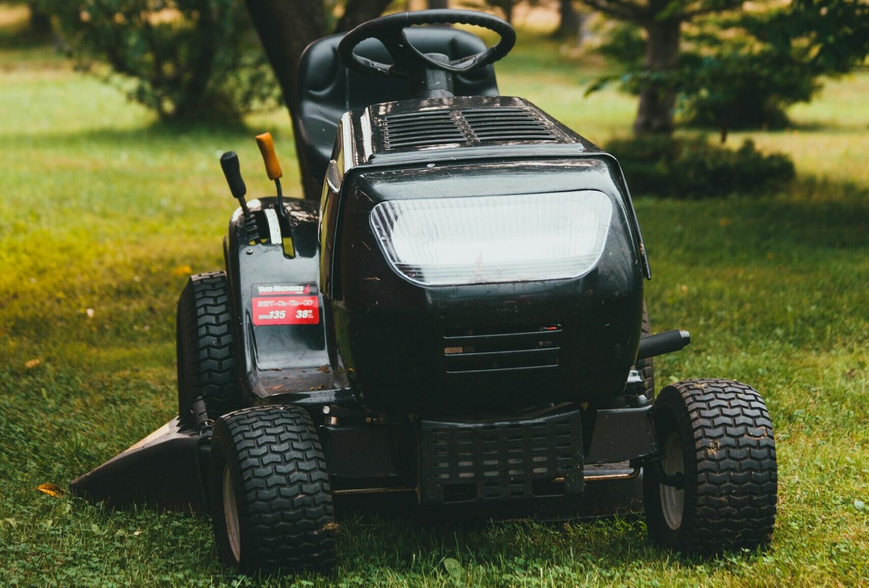 8 Things to Check When Choosing Replacement Lawn Mower Tires 8 Things to Check When Choosing Replacement Lawn Mower Tires