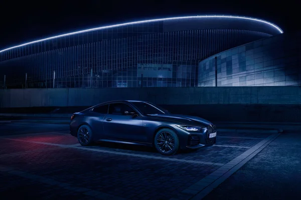 Why More Drivers Are Looking At Electric And Hybrid Car Leasing Why More Drivers Are Looking At Electric And Hybrid Car Leasing