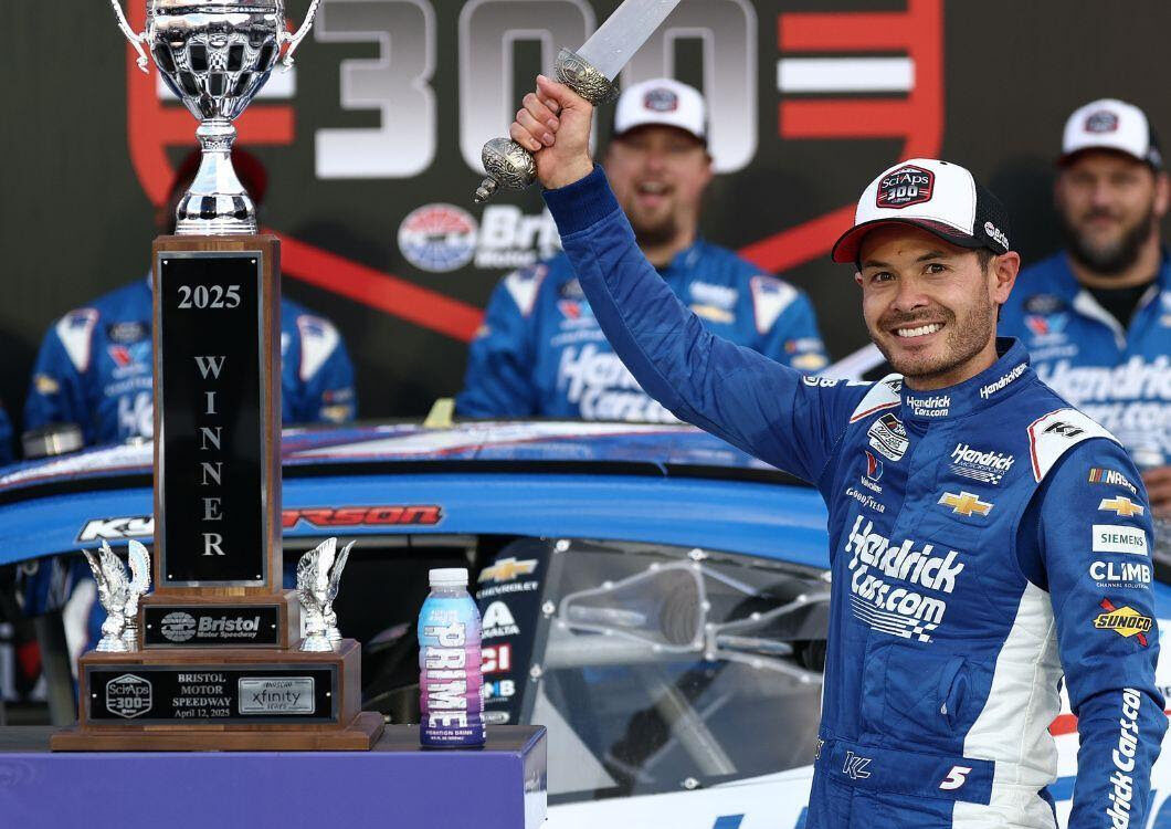 KYLE LARSON READY TO DEFEND HIS VICTORY IN THE SUBURBAN PROPANE 300 SATURDAY NIGHT IN THE O’REILLY AUTO PARTS SERIES KYLE LARSON READY TO DEFEND HIS VICTORY IN THE SUBURBAN PROPANE 300 SATURDAY NIGHT IN THE O’REILLY AUTO PARTS SERIES