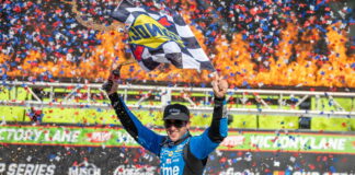 Chase Elliott notches second Cup victory at Texas
