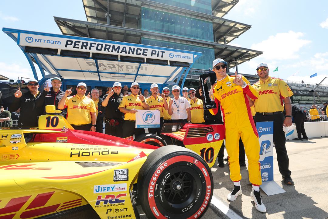 Alex Palou wins pole for 2026 Sonsio Grand Prix on IMS Road Course Alex Palou wins pole for 2026 Sonsio Grand Prix on IMS Road Course