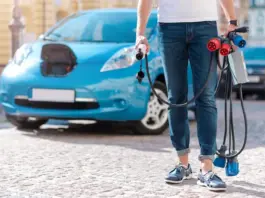 4 Reasons Hands-On Auto Education Matters in the Age of Smart Vehicles