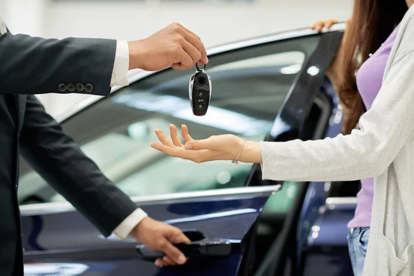 What Buyers Should Compare Before Accepting a Car Deal What Buyers Should Compare Before Accepting a Car Deal