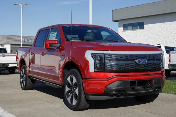 Ford F-150 Beginner Off-Road Gear Checklist: LED Lights, Recovery Tools, and Trail Essentials Ford F-150 Beginner Off-Road Gear Checklist: LED Lights, Recovery Tools, and Trail Essentials