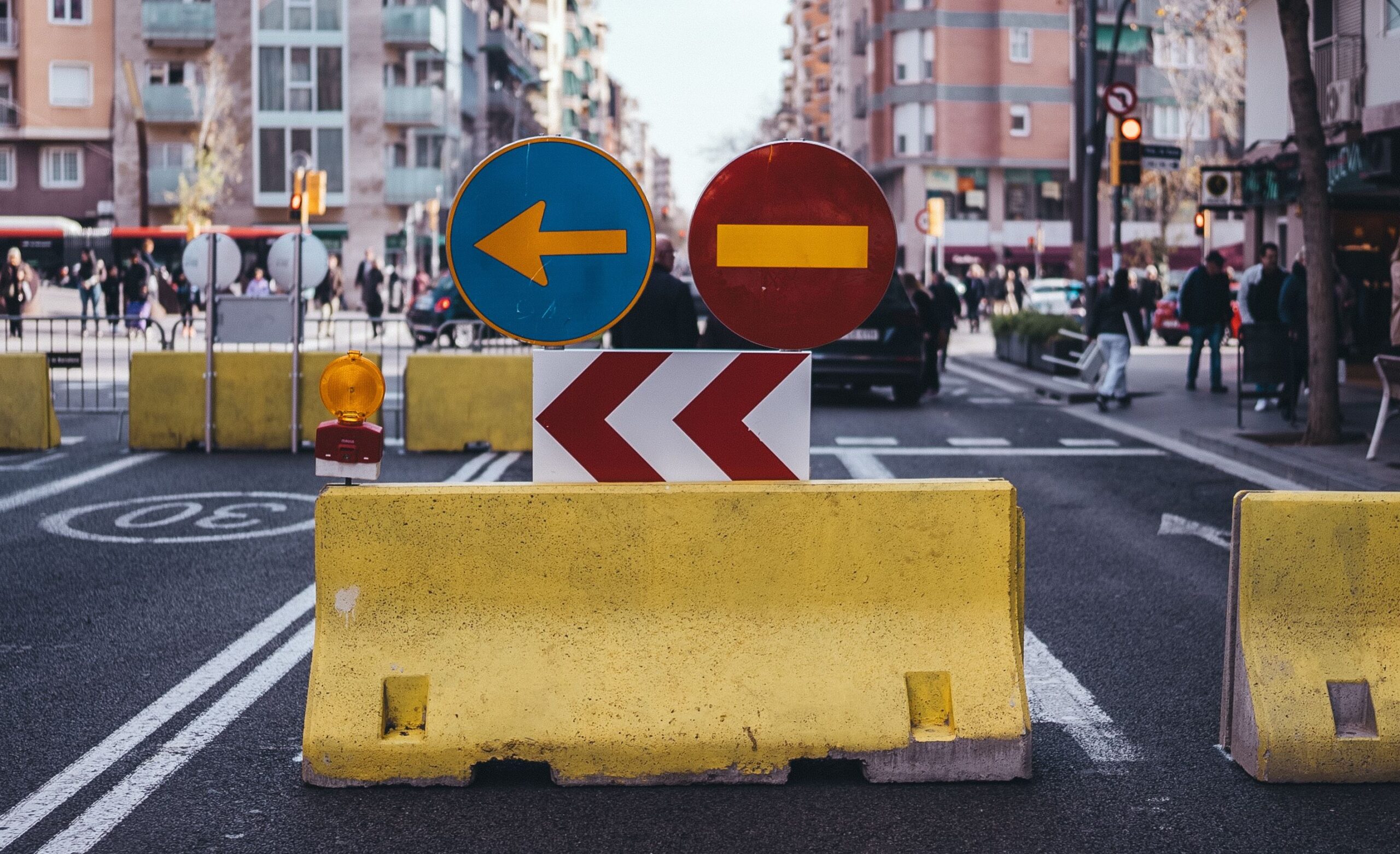 Types of Traffic Signs New Drivers Should Know Before a Driving Exam Types of Traffic Signs New Drivers Should Know Before a Driving Exam
