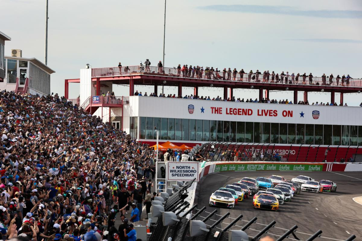 TEAM CHEVY NASCAR RACE ADVANCE: North Wilkesboro Speedway TEAM CHEVY NASCAR RACE ADVANCE: North Wilkesboro Speedway