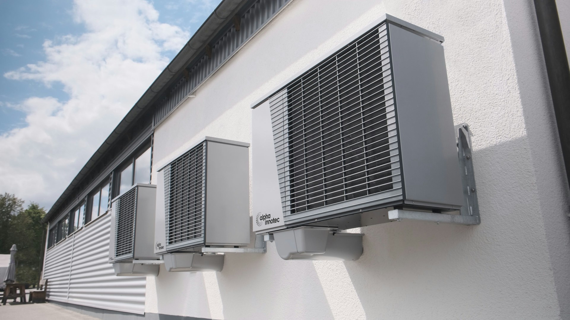 How to Choose the Right HVAC Contractor for Reliable Service Throughout Every Season How to Choose the Right HVAC Contractor for Reliable Service Throughout Every Season