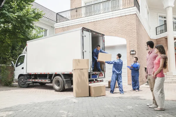 The Benefits of Hiring Experienced Movers for Your Next Move The Benefits of Hiring Experienced Movers for Your Next Move
