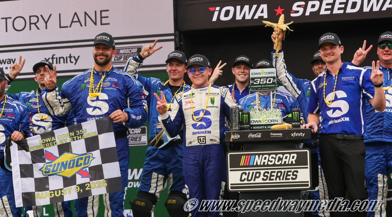 Ty Gibbs utilizes late two-tire pit call for thrilling Cup victory at Iowa Ty Gibbs utilizes late two-tire pit call for thrilling Cup victory at Iowa