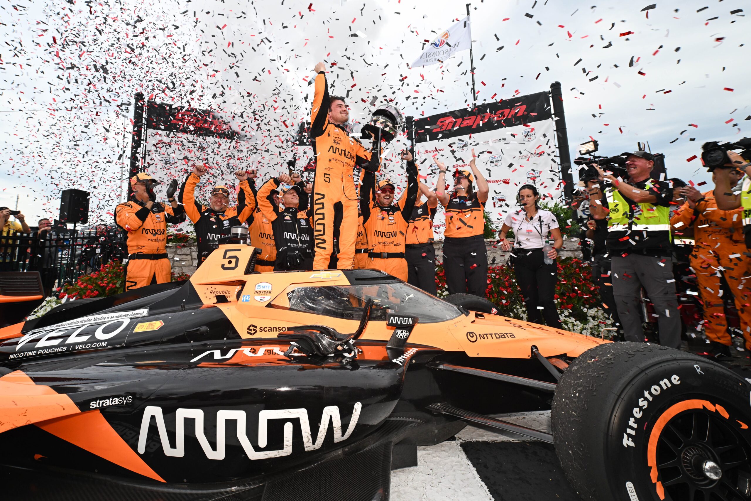 Pato O’Ward sweeps both Milwaukee races, and Alex Palou clinches title No. 5 Pato O’Ward sweeps both Milwaukee races, and Alex Palou clinches title No. 5