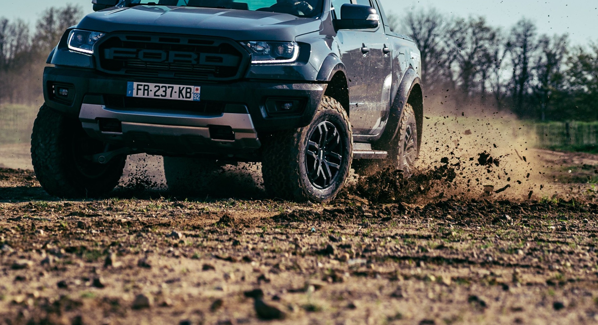 How to Build the Ultimate Motorsport Support Vehicle for Off-Road Racing How to Build the Ultimate Motorsport Support Vehicle for Off-Road Racing