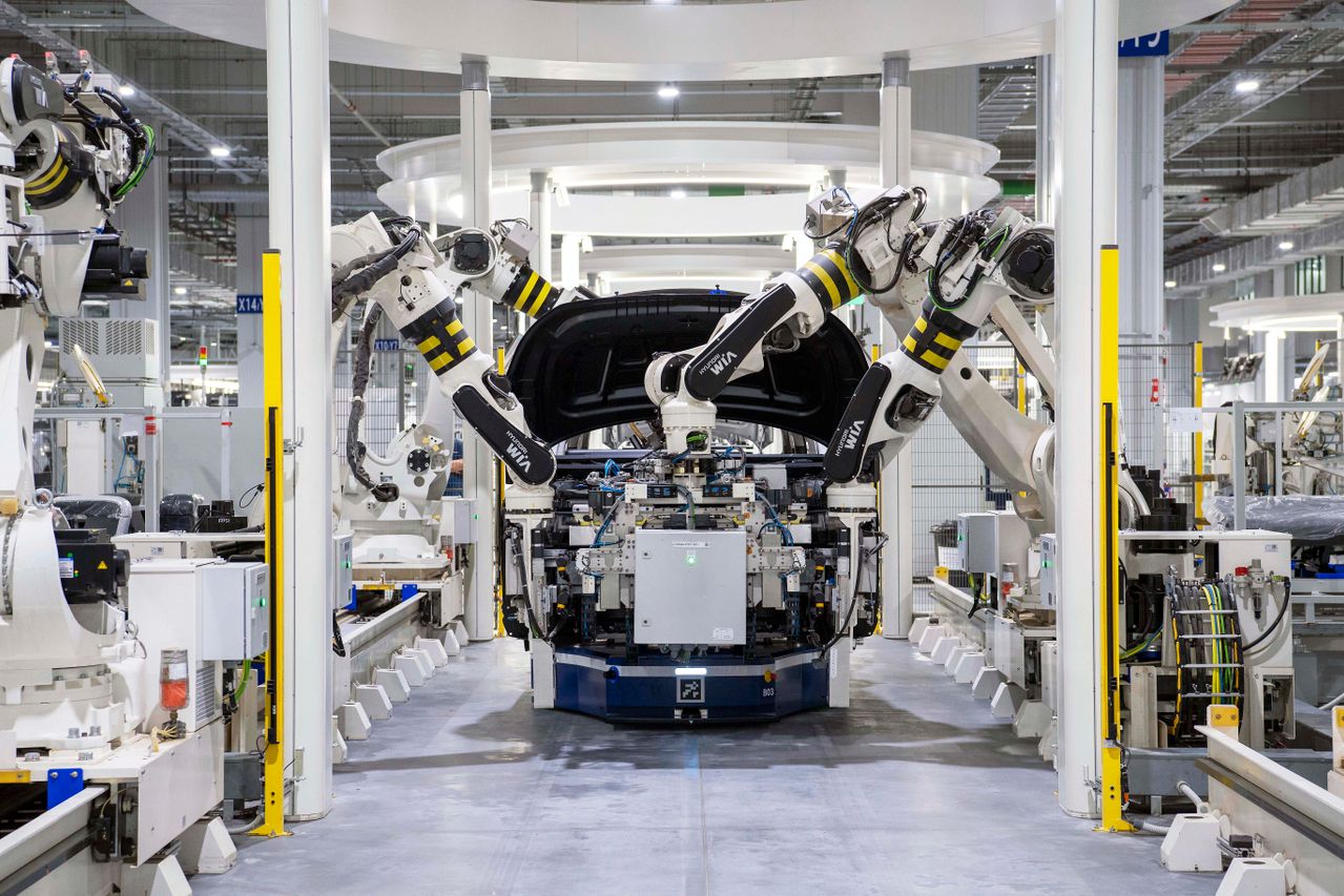 How Motorsports Safety Tech Protects Everyday Drivers How Motorsports Safety Tech Protects Everyday Drivers
