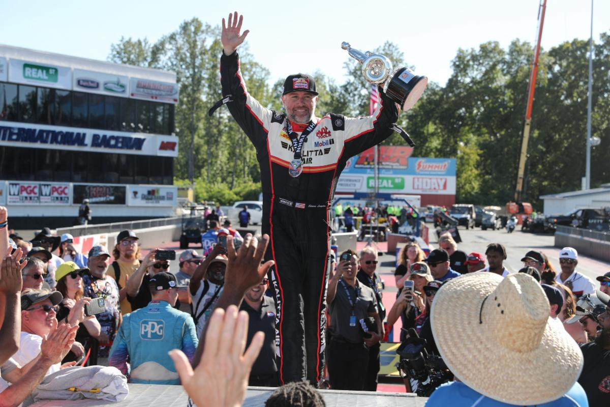 RACE FOR REGULAR SEASON TITLE IN NHRA MISSION FOODS DRAG RACING SERIES DOWN TO TWO EVENTS RACE FOR REGULAR SEASON TITLE IN NHRA MISSION FOODS DRAG RACING SERIES DOWN TO TWO EVENTS