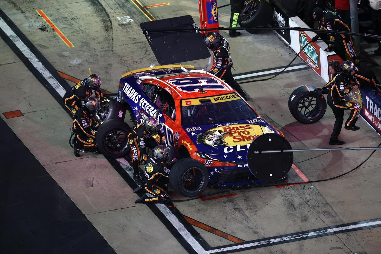 NEW NUMBERS TO CHEER FOR AS NASCAR’S CHASE HEADS TO BRISTOL MOTOR SPEEDWAY NEW NUMBERS TO CHEER FOR AS NASCAR’S CHASE HEADS TO BRISTOL MOTOR SPEEDWAY