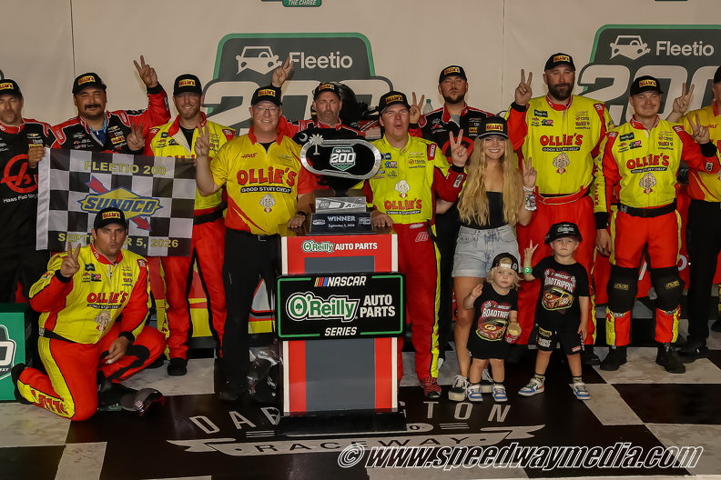 Sheldon Creed scores second O’Reilly career victory in Chase opener at Darlington Sheldon Creed scores second O’Reilly career victory in Chase opener at Darlington