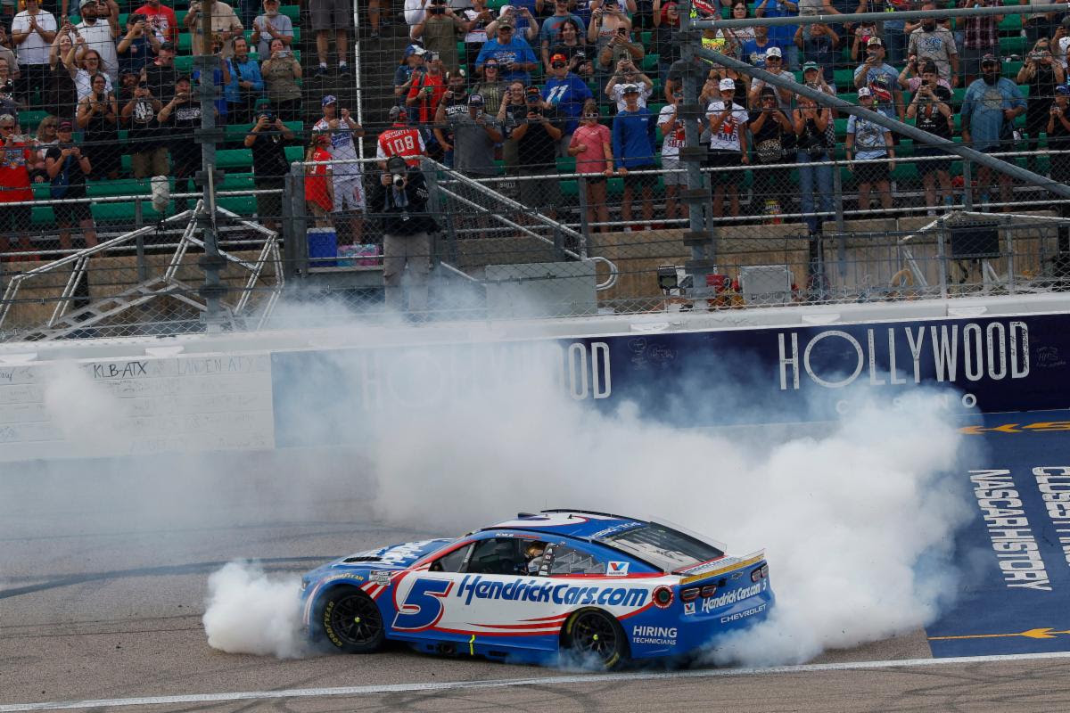 CHEVROLET NCS: Larson Dominates at Kansas Speedway to Earn Second Victory of the Season CHEVROLET NCS: Larson Dominates at Kansas Speedway to Earn Second Victory of the Season