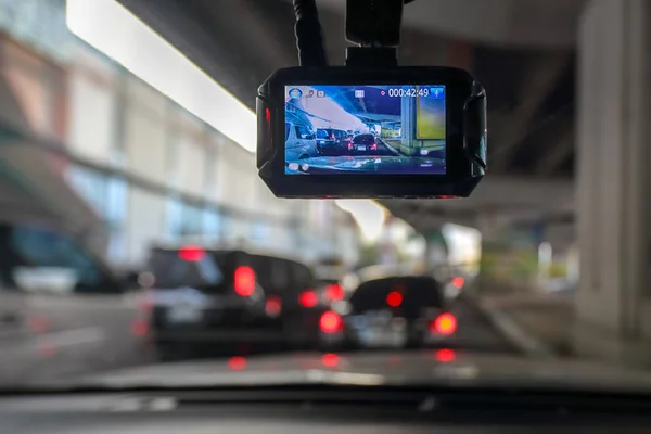 6 Ways to Keep a Record of What Happens Behind the Wheel 6 Ways to Keep a Record of What Happens Behind the Wheel